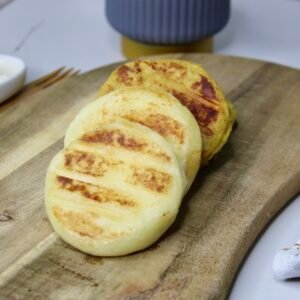 Arepas mini de yuca con queso